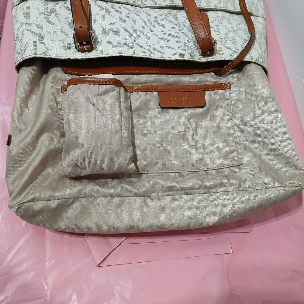 Michael Kors Bedford Tote White Monogram Canvas Leather Straps